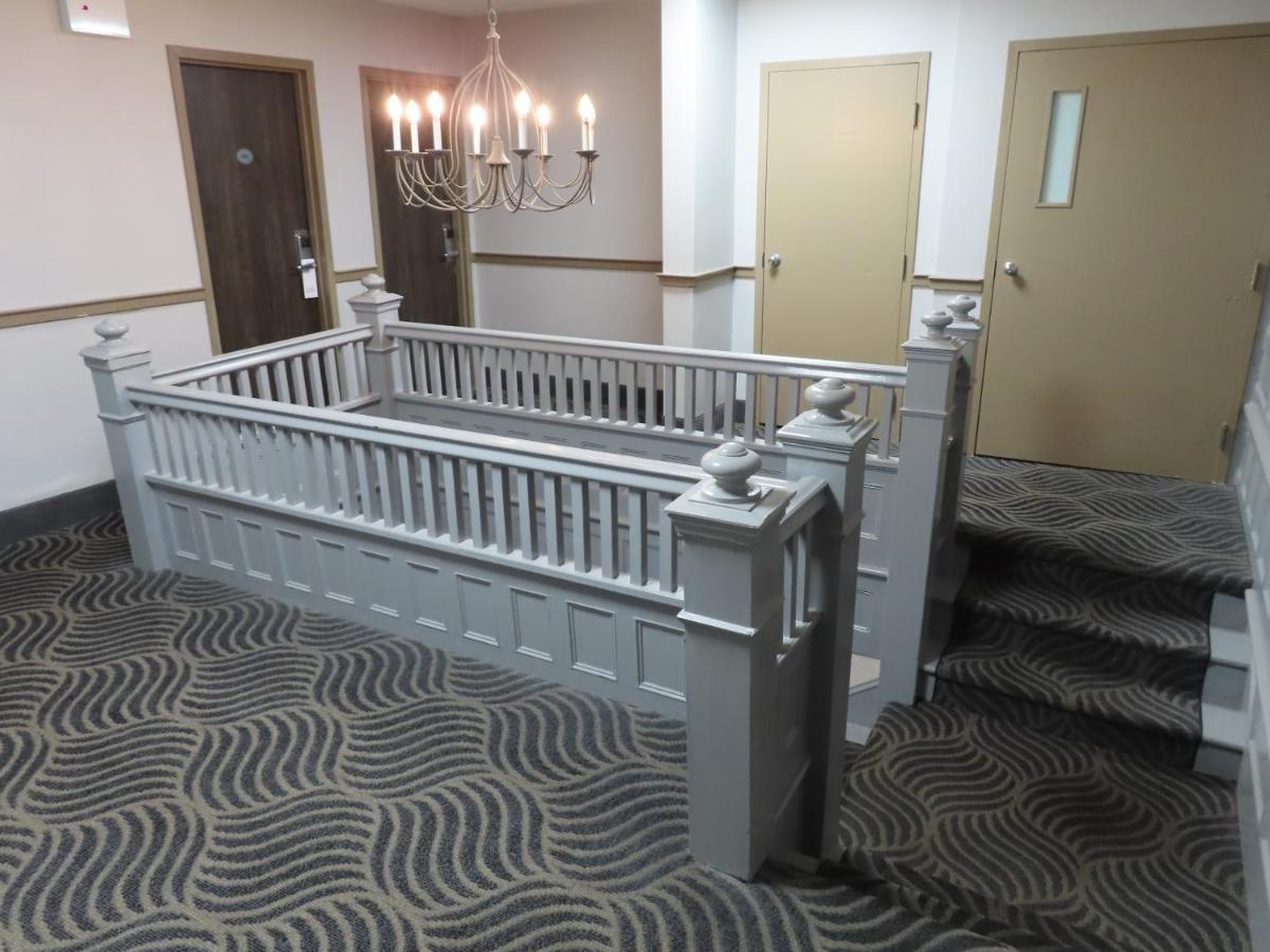 St Charles Hotel Downtown ハドソン エクステリア 写真