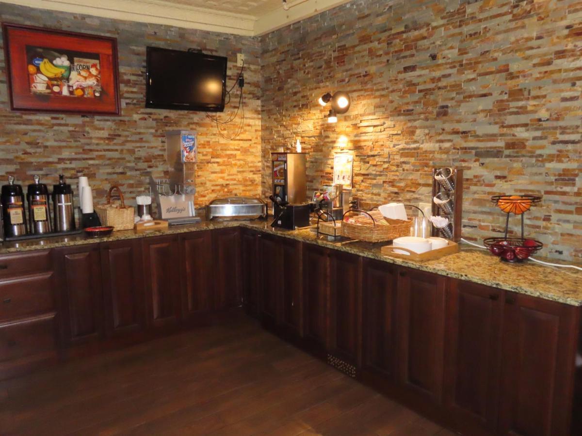 St Charles Hotel Downtown ハドソン エクステリア 写真