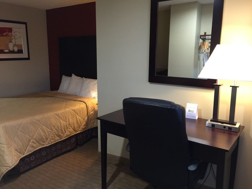 St Charles Hotel Downtown ハドソン エクステリア 写真